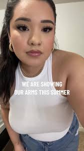 We gotta let them breathe in this heat 😭 We are showing our arms this  summer!! #outfitinspo #plussize #size16 #size18 #summerootd