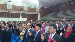 Bentuk perdagangan yang dilakukan oleh penduduk suatu negara dengan penduduk negara lai atas dasar jadi kegiatan serta kejadian internasional akan mempengaruhi ekonomi dalam negeri melalui pengaruh niali kurs mata. Jerayawara Pengarah Pendidikan Negeri Sabah Pelancaran Logo Baharu Jpn Sabah Pusat Kegiatan Guru Tawau