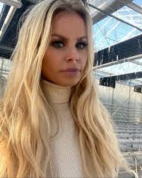 Amanda Sokolowski's Instagram, Twitter & Facebook