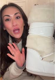 Katiewongspelledwang (@katiewongspelledwang)