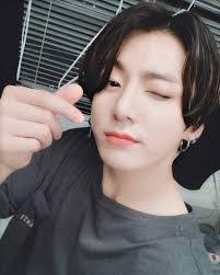 Roy Jeon's Instagram, Twitter & Facebook