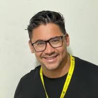 10+ perfis com “Eduardo Sol”