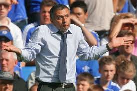 Es decir, tito vilanova nunca tuvo que recibir atención por la acción de mourinho. Jose Mourinho S Top 10 Controversial Moments Knee Slides Ear Pieces Eye Pokes And A Yorkshire Terrier Mirror Online