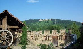 Feb 12, 2018 · putem spune ca avem o tara binecuvantata pe care trebuie sa invatam sa o apreciem, sa o protejam si sa o promovam. Am GÄsit 15 Locuri NeÈtiute Din Romania De Care Habar Nu Aveai Si Pe Care Trebuie SÄ Le Vezi MÄcar O DatÄ In ViaÅ£Ä