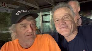 Kenny Wallace (Official Page)