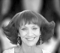 Mary Gail's Instagram, Twitter & Facebook