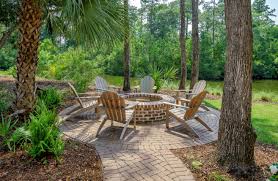 918 outdoor is a fire pit and outdoor fireplace builder serving tulsa and all surrounding communities. 24 Brick Fire Pits And The Homes And Gardens That Surround Them