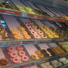 This restaurant mainly serves around fifty types of delicious the dunkin' donuts prices have left you drooling, so what all you are waiting for? Dunkin Donut Shop In Seri Kembangan