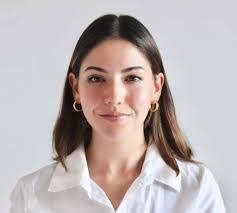 Shelley Rapp's Instagram, Twitter & Facebook