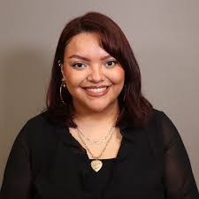 Melanie Snider's Instagram, Twitter & Facebook