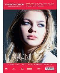 couplet 2 même la poussière chambre douze elle sent l'amour, elle sent la loose tout était clair, rien n'était sûr il parlait vrai, il parlait dur a la fenêtre les. Louane Chambre 12