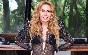 Ele estava internado há 46 dias e teve insuficiência renal e hepática agravadas pelo coronavírus, segundo família. Family Crisis Joelma Moves Away From Son Who Decided To Live With Ximbinha Entertainment Prime Time Zone