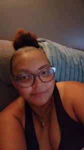 The tan is tanning lol!!! It itches slightly 🖤🤍🩶🖤🤍🩶,  #creatorsearchinsights #explorepage #loveit #tanning #florida #hot