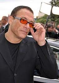 De acteur is anno 2021 bekend van timecop, bloodsport & kickboxer. Jean Claude Van Damme Wikipedia