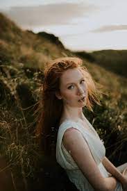 Scotland Portrait Photo Shoot In Edinburgh Arthur S Seat In 2020 Portrait Portrait Photo Self Portrait Photography