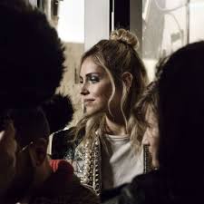 Poshmark makes shopping fun, affordable & easy! Unternehmerin Im Portrat Film Uber Influencerin Chiara Ferragni