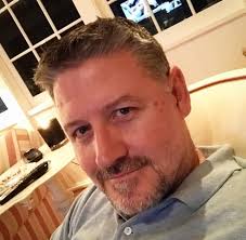 I am looking for a man to live with ❤💕💕 WhatsApp Private Chat💢