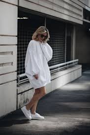 Oversized Sweatshirt Dress Sneakers Urbanoutfitters Sweatshirt Dress Outfit Dress With Sneakers Balloon Sleeve Dress