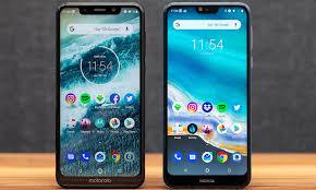 Motorola Ve Nokia Yeni Modelleri 350 Dolara 1000 Dolarlik Goruntu Telefonlar Teknoloji Model