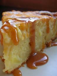 Gateau Extra Moelleux Aux Pommes Et Au Caramel A La Fleur De Sel Pralinettes Recette Recettes De Cuisine Moelleux Aux Pommes