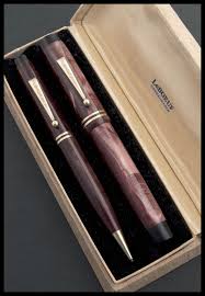 En esta época es nombrado miembro honorario de sociedades filosóficas de américa y es delegado de chile ante la unesco. Pin On Big Apple Pen Club