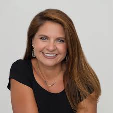 Julie Moorehead's Instagram, Twitter & Facebook