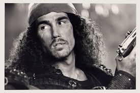 Ken Early's Instagram, Twitter & Facebook