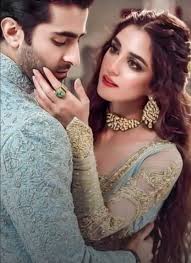 What are the signs of a comfortable and accepting relationship?