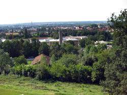 Simbach was one of the first places where electricity was used. Simbach Am Inn Minigolfanlage In Obersimbach Nahe Schulzentrum