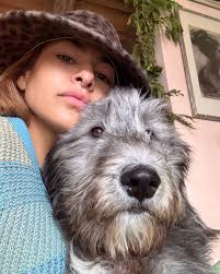 Magic for the holidays. 🎄 Cannot. Handle. Her. Cuteness. ❤️🎄❤️