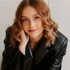 Katie Ely's Instagram, Twitter & Facebook