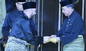Menteri besar kedah, muhammad sanusi md nor berkata, air mentah di sungai muda yang mengalir ke pulau pinang digunakan oleh. Mukhriz Mb Kedah