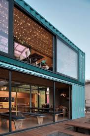 Piggybacking Off The Tiny House And Food Truck Trends A Growing Number Of Eateries Are Popping Up Inside S Maison Architecte Maison Container Maison Conteneur