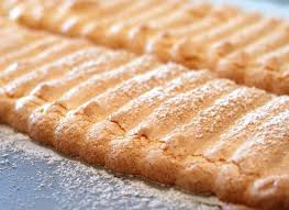 Biscuit Cuillere Pour Entremets La Recette Facile Culture Crunch Recette Facile Biscuit Cuillere Recette Biscuit Cuillere