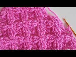this video tutorial in not in english however it has english subtitles the full pattern is there and can crochet flower scarf simply crochet crochet designs