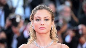 Rose Bertram: 'Juicechannels verstoren mijn geestelijke gezondheid'