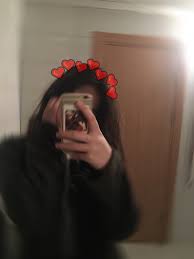 Aesthetic pics of girls no face. 3 8 19 Hbd Jorge I M Trippin Selfie Aesthetic No Face Photo Ideas Aesthetic No Face Photo Ideas