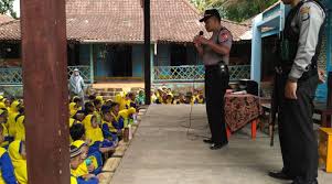 Formulir pendaftaran paud tk kb. Beri Pengetahuan Tugas Polisi Kepada Anak Usia Dini Kanit Binmas Polsek Cangkringan Sambangi Paud Polsek Cangkringan