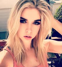 Heading home to Phoenix! Can't wait to see the pups! #travel #home #phoenix