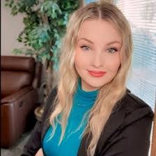 Shelby Eckert's Instagram, Twitter & Facebook