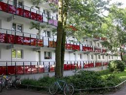 Hier finden sie wohnungen zum mieten vieler immobilienportale und durch die einfache & schnelle wohnungssuche mit intuitiven filtermöglichkeiten ist das ziel traumwohnung zum greifen nah. 3 Zimmer Wohnungen Mieten In Dusseldorf