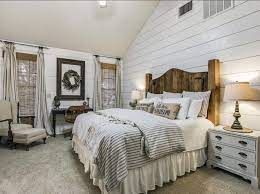 Have fun choosing bedroom decor that not only fits your theme but also shows off your unique design personality. 1000 Ideas About Farmhouse Master Bedroom On Pinterest Country Farmhouse Style Master Bedroom Small Master Bedroom Home Decor Bedroom