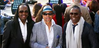 Two of the most worshipped groups in soul and r&b will be facing off for the viral social media tournament. Verzuz Set Isley Brothers Take On Earth Wind Fire Among Other Hot Matchups Rolling Out