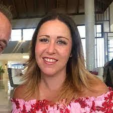 Annelise Buck's Instagram, Twitter & Facebook