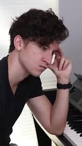 Daniel Frog's Instagram, Twitter & Facebook