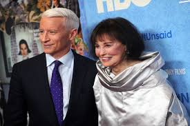 Product title gloria vanderbilt plus amanda solid slim fit jeans average rating: Gloria Vanderbilt Was A True New York Great