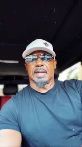 Patrick Mundy's Instagram, Twitter & Facebook