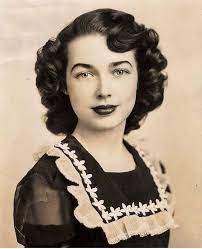 40s Beauty 1940s Hairstyles Retro Hairstyles Vintage Beauty