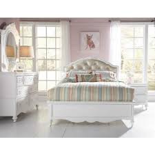 The art van furniture shoppers will find bedroom sets that furnish the entire room with integral pieces like beds, dressers, armoires, and vanities in coordinating colors and styles. Sweetheart Youth Upholstered Bedroom Set 1stopbedrooms