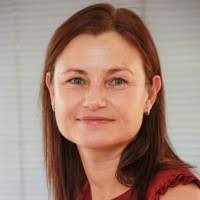 Maxine Draper's Instagram, Twitter & Facebook